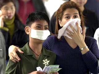 Всемирная организация здравоохранения (ВОЗ) заявила, что, по результатам последних исследований, вирус атипичной пневмонии передается не только воздушно-капельным, но и контактным путем.