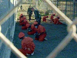 Пентагон намерен освободить некоторое количество пленных, содержащихся на базе США Гуантанaмо на Кубе