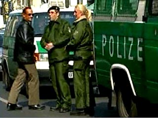 Во вторник полиция Германии арестовала мужчину, который подозревается в убийстве своей сводной сестры