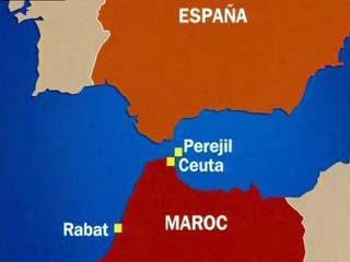 Девять марокканцев, в том числе 4 женщины, утонули, пытаясь перебраться на резиновой лодке из города Танжер, расположенного на севере Марокко, в Европу