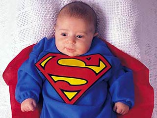 Власти Швеции запретили паре из города Готенбург называть своего сына Суперменом