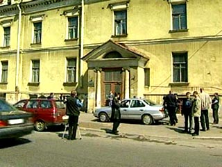 В Санкт-Петербурге из здания суда сбежали двое подсудимых
