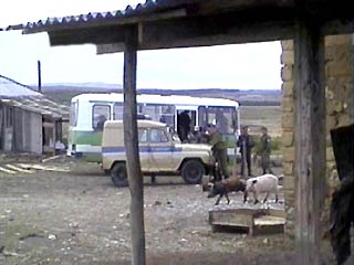 На юге Казахстана банда ограбила пассажиров рейсового автобуса