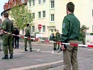 Пожилой итальянец застрелил троих человек в Германии и покончил с собой