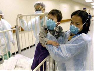 В Китае за минувшие сутки от атипичной пневмонии погибли 5 человек, зафиксировано 12 новых случаев заражения этой болезнью