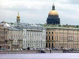 Национал-большевики заявляют, что предупредили ряд дипломатических миссий в РФ о возможности инцидентов с участием иностранных граждан в дни празднования 300-летия Санкт-Петербурга