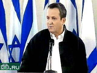 Премьер-министр Израиля Эхуд Барак отказался подписать мирный договор. "Я не намерен подписывать" такой документ,- сказал он, выступая по израильскому общественному телевидению