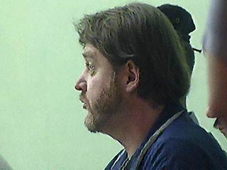 Мосгорсуд в среду приговорил к 14 годам лишения свободы с отбыванием в колонии общего режима Михаила Смурова, одного из исполнителей взрыва на Котляковском кладбище в ноябре 1996 года. Смуров был взят под стражу в зале суда