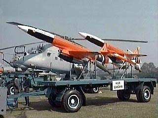 Индия провела испытания ракеты "Акаш" класса земля-воздух