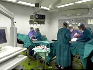 Первая операция на сердце, во время которой пациент оставался в сознании, проведена в Италии
