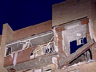 В подмосковной Коломне произошло частичное обрушение девятиэтажного заселяющегося дома по улице Кирова, 15