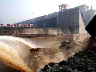 Китай запускает самую мощную ГЭС в мире; экологи бьют тревогу