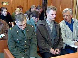 Московский гарнизонный военный суд огласил приговор по уголовному делу об избиении рядового Президентского полка 20-летнего Александра Фокина