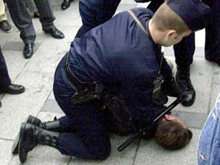 34-летний марокканец по имени Карим Мехди задержан во Франции по подозрению в причастности к терактам 11 сентября 2001 года в США