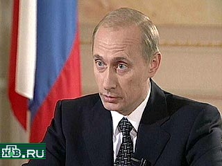 По данным опроса ВЦИОМ, обнародованным сегодня,  жители России считают президента Владимира Путина "человеком года"