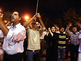60 человек, включая обычных граждан и полицейских, получили ранения в результате студенческих волнений в иранской столице с 11 по 14 июня