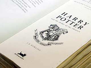 Похищены тысячи экземпляров нового романа о Гарри Поттере