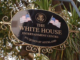 Бордель "Белый дом" в Окленде