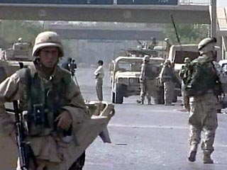 Неизвестные обстреляли в ночь на понедельник из гранатометов американский патруль у въезда в город Рамади в 100 км к западу от Багдада, сообщают очевидцы