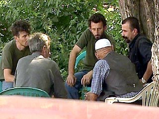 В Македонии преступники убили трех посетителей кафе и пять человек ранили