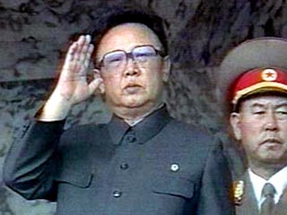 Ким Чен Ир - непонятный, ускользающий, который объявляет об испытаниях ракет и о ядерных программах