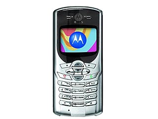 компания Motorola, давно не поднимавшаяся выше третьего места в российском хит-параде производителей мобильных телефонов, сделала ставку на раскрутку модели с цветным экраном C350 и не прогадала