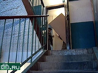 В Новосибирске началось заселение жильцов в уцелевшие квартиры дома по улице Степной, поврежденного взрывом 31 декабря. 27 квартир из 35 уцелевших вновь обрели своих постоянных хозяев