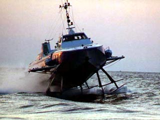Польское судно на подводных крыльях "Дельфин-1" терпит бедствие в Балтийском море