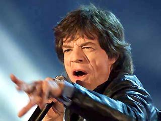 Участники легендарной британской группы Rolling Stones отменили концерт, который должен был состояться во вторник на испанском курорте Бенидорм, так как недавно отметивший свое 60-летие лидер группы Мик Джаггер слег с ларингитом