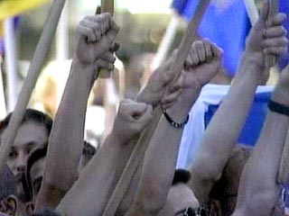 Массовые выступления протеста прошли в четверг в сербской провинции Косово, находящейся под управлением ООН