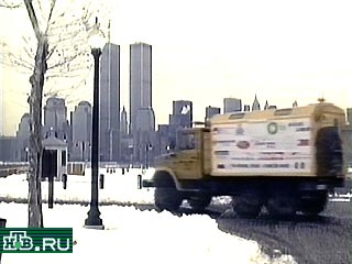 Удивление жителей Нью-Йорка, когда они увидели на Бродвее три русских грузовика, пожалуй, сравнимо с теми чувствами, какие испытали парижане, увидев в 1812 году казаков в центре Парижа