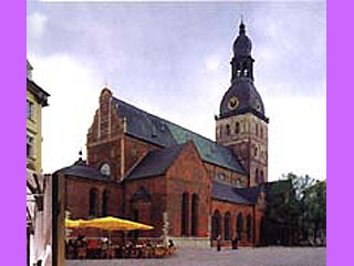 Глава Латвийской Евангелическо-Лютеранской Церкви призвал президента страны обратить внимание на критическое состояние здания Домского собора