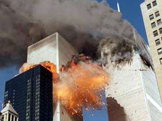Городские власти Нью-Йорка обнародовали расшифровки последних телефонных и радиопереговоров находившихся утром 11 сентября 2001 года в башнях Всемирного торгового центра полицейских и сотрудников администрации зданий