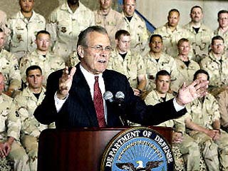 Глава Пентагона Дональд Рамсфельд прибыл в Ирак