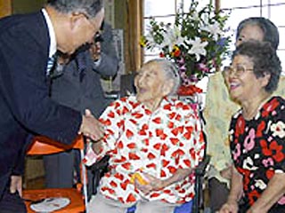 Самым старым человеком не только в Японии, но и во всем мире является Камато Хонго, которой в этом году исполняется 116 лет
