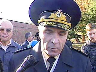 Адмирал Сучков временно освобожден от должности командующего Северным флотом в связи с гибелью в Баренцевом море экипажа АПЛ "К-159" до окончания следствия по этому делу