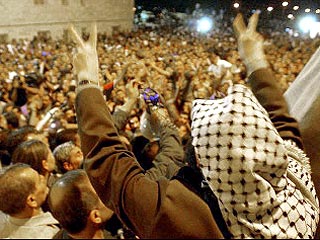В Палестине не прекращаются массовые демонстрации в поддержку Арафата