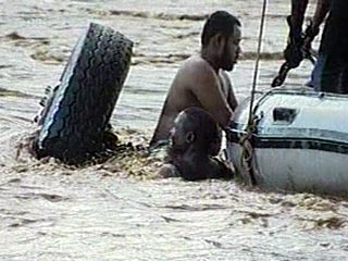 В Непале упал в реку пассажирский автобус с 60 пассажирами