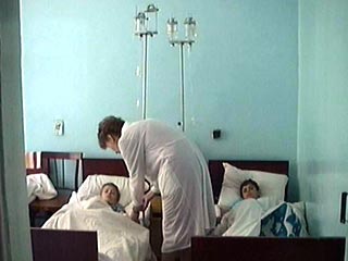 В Буденновске газом с перцовым запахом отравились 20 школьников и учительница