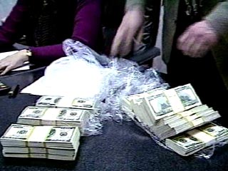 Сотрудники Хабаровской таможни изъяли более 4 млн контрабандных долларов