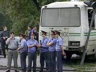 Как сообщил в четверг информированный источник в Управлении ГИБДД г. Минеральные Воды, два автобуса, в которых находились 102 ребенка из Чечни, возвращались с отдыха из Анапы домой