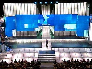В Москве проходит вручение наград IX национальной телевизионной премии "ТЭФИ-2003"