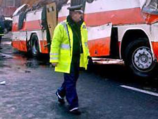 23 человека пострадали в результате дорожно-транспортного происшествия в Греции, когда туристический автобус столкнулся с легковым автомобилем и затем опрокинулся