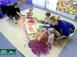 Необычный способ развития художественных талантов у младенцев изобрели в одном из детских садов Великобритании