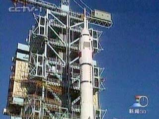 Запуск первого космического пилотируемого корабля в Китае назначен на 15 октября. Об этом сообщило сегодня Центральное телевидение КНР
