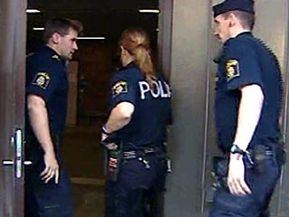 По решению суда первой инстанции Стокгольма принято решение о задержании 24-летнего мужчины