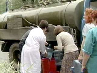 Пострадавшие от землетрясения жители Горного Алтая испытывают нехватку питьевой воды