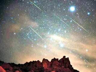 Метеоритные ливни, лунное затмение и ряд других интересных астрономических явлений можно будет наблюдать с Земли нынешней осенью
