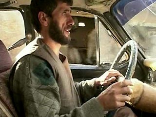 На юге-востоке Афганистана талибы вышли на дорогу и избивали палками безбородых водителей
