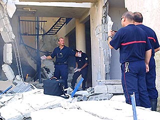 Пять взрывов прогремели минувшей ночью в различных частях французского острова Корсика